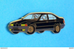 Delcampe - 1 PIN'S //  ** BMW SÉRIES 3 ** . (Arthus Bertrand Paris) - BMW