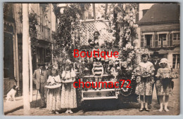 Delcampe - 2240, Sarthe, Saint St Calais, Carte Photo, Place Du Cardinal Dubois, Cavalcade - Saint Calais