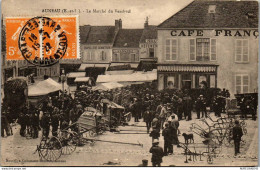 Delcampe - 28 AUNEAU - Le Marche Du Vendredi - Auneau