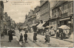 Delcampe - 28 CHATEAUNEUF EN THIMERAIS - Grande Rue Le Jour Du Marche - Châteauneuf