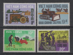 Delcampe - Vietnam Du Sud - N°325 à 328 - Construction Rurale - ** Neuf Sans Charniere - Cote 4.50€ - Viêt-Nam