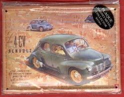 Delcampe - ** PLAQUE  RENAULT  4 CV  1950  +  ECUSSON ** - Voitures