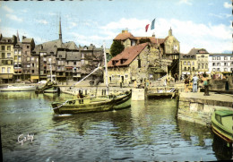 Delcampe - CPM Honfleur Le Vieux Bassin De La Lieutenance Bateaux - Honfleur