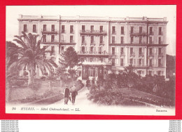 Delcampe - F-83-Hyeres-12PH31  L'hôtel Chateaubriand, Petite Animation, Cpa BE - Hyeres