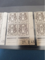 Delcampe - N° 670 En Bloc De  4 Timbres  Coins Dates Neufs - 1940-1949