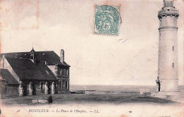 Delcampe - 14 - HONFLEUR  - Le Phare De L'hospice - Honfleur