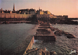 Delcampe - 22 TREGUIER CATHEDRALE ET MUSEE RENAN - Tréguier