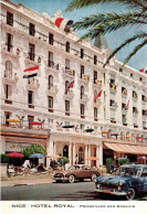 Delcampe - NICE, HOTEL ROYAL, VOITURES ANNEE 50  COULEUR    REF 43530 - Monuments, édifices