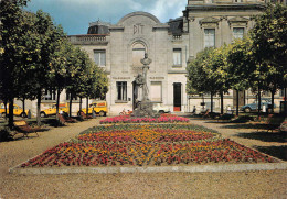 Delcampe - 33 Coutras Place Du Docteur Berger Et Les PTT (scan R/V) N° 63 \ PE1318 - Libourne