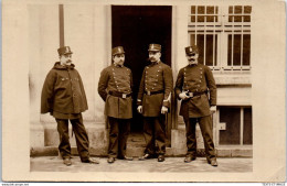 Delcampe - THEMES JUSTICE - CARTE PHOTO - Groupe De Policiers - Polizei - Gendarmerie