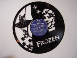 Delcampe - Ancien Disque Vinyle 33 Tours Découpé. Frozen. - Objets Dérivés