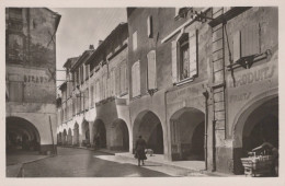 Delcampe - France Tarascon Rue Des Halles Et Ses Arcades Unposted #SCD196 - Tarascon