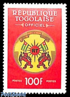 Delcampe - Togo 1991 100F, On Service, Stamp Out Of Set, Mint NH, History - Coat Of Arms - Togo (1960-...)
