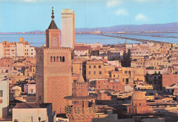 Delcampe - TUNISIE TUNIS MOSQUEE ZITOUNA ET HOTEL AFRICA - Tunesien