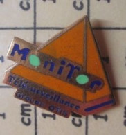 Delcampe - Pin811f    PYRAMIDE Construite Par Les Aliens !!! MONITOR TELESURVEILLANCE GROUPE OTIS - Marques