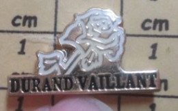 Delcampe - Pin811f     MARQUE FLEUR BLANCHE ROSE DURAND-VAILLANT - Marques