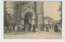 Delcampe - OSSUN - L'Eglise - Sortie De Messe - Ossun
