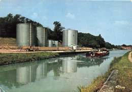 Delcampe - 45* AMILLY  Les Cuves De Petrole  (CPSM 10x15cm)   RL59,1381 - Amilly