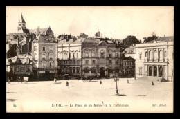 Delcampe - 53 - LAVAL - PLACE DE LA MAIRIE ET LA CATHEDRALE - Laval