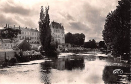 Delcampe - CHATEAUROUX Le Chateau Raoul La Prefecture Les Bords De L Indre 2(scan Recto-verso) MA1386 - Chateauroux
