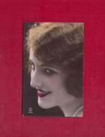 Delcampe - Volto Di Donna Belle Epoque, Woman Face. Small Size Post Card, Verso Divided, Written The Day 6.8.1928 But Not Stamped, - Mode