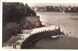Delcampe - CPSM DINARD - LA PROMENADE DES ALLIES - Dinard