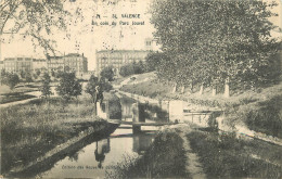 Delcampe - 26 - VALENCE - UN COIN DU PARC JOUVET - Valence