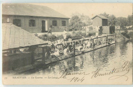 Delcampe - 18647 - BEAUVAIS - LA CASERNE / LE LAVOIR - Beauvais