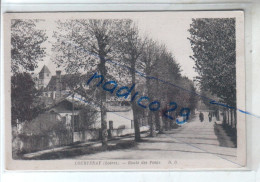 Delcampe - 45 COURTENAY ( Loiret ) Route Des Ponts - Allée D' Arbres  Au Printemps - église à Gauche - CPA D. D. Daniel Delboy - Courtenay