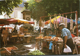 Delcampe - N°44332 W -cpsm Millau -la Place Du Marché- - Marchés