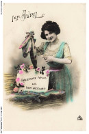 Delcampe - ASBP8-0523-1ER AVRIL - UNE JEUNE FEMME ET DES POISSONS - Erster April