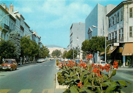 Delcampe - Carte Postale - Automobiles - Draguignan - L'Avenue G. Clemenceau Et Le Théâtre - Fleurs - Carte Neuve - CPM - Voir Scan - PKW