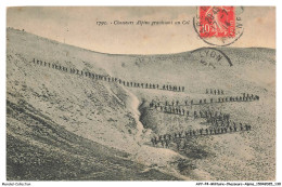 Delcampe - AVYP4-0239-CHASSEURS-ALPINS - Chasseurs Alpins Un Col - Manöver