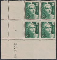 Delcampe - GANDON - N°728 - 20F -  BLOC DE 4 - COIN DATE - 20-2-1946 - COTE 8€. DECOUPE SUR LA BANDE BLANCHE. - 1940-1949