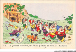 Delcampe - CAR-AAMP3-DISNEY-0256 - Blanche-Neige - La Journee Terminée Les Nains Quittent La Mine De Diamants - N°7 - Disneyland
