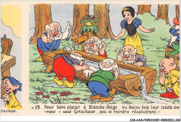 Delcampe - CAR-AAMP3-DISNEY-0240 - Blanche-Neige - Pour Faire Plaisir A Blanche Neige Les Nains Font Leur Toilette - N°13 - Disneyland