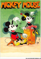 Delcampe - CAR-AAMP4-DISNEY-0355 - Mickey Mouse Et Minnie Au Piano - WD 5/25 - Disneyland
