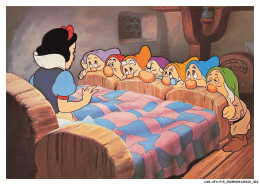 Delcampe - CAR-AFAP15-0719-DISNEY - Blanche-Neige Et Les Sept Nains - Disneyworld