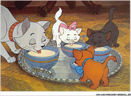 Delcampe - CAR-AAMP6-DISNEY-0597 - Les Aristochats Buvant Du Lait - Disneyland