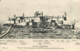 Delcampe - 55721 - BOURMONT - VUE DE LA VILLE ET FORTERESSE DE LA MOTHE DETRUITE SOUS CHARLES IV EN 1645 - Bourmont
