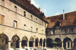 Delcampe - Poligny Le Cour Du Couvent - Poligny
