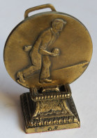 Delcampe - Beau Trophée Ancien De Sport De Pétanque - Bocce
