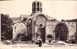 Delcampe - CPA Arles Chapelles Des Alyscamps - Arles