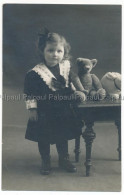 Delcampe - Apolda Mädchen Mit Teddybär Fille Avec Ours En Peluche Nounours  Teddy Bear Carte Photo  Fotograf Häusler - Apolda