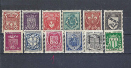 Delcampe - FRANCE NEUFS Sans Et Avec Charnières - Lot Très Sympathique Et Bon Marché ! - Collections (without Album)
