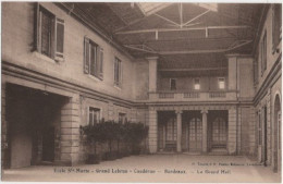 Delcampe - 33. BORDEAUX. CANDERAN. Ecole Ste-Marie Grand Lebrun. Le Grand Hall - Bordeaux