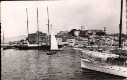 Delcampe - CPA Cannes Le Port Et Le Mont Chevalier - Cannes