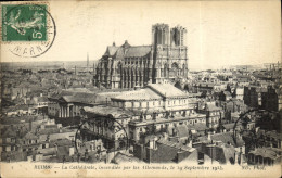Delcampe - CPA Reims La Cathedrale Incendiee Par Les Allemands L - Reims