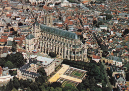 Delcampe - 18 BOURGES CATHEDRALE SAINT ETIENNE ET JARDINS DE L ARCHEVECHE - Bourges