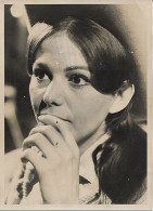 Delcampe - X115223 CINEMA ACTEUR ACTRICE ACTEURS ACTRICES CLAUDIA CARDINALE - Actores
